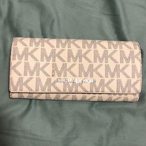 Michael Kors wallet